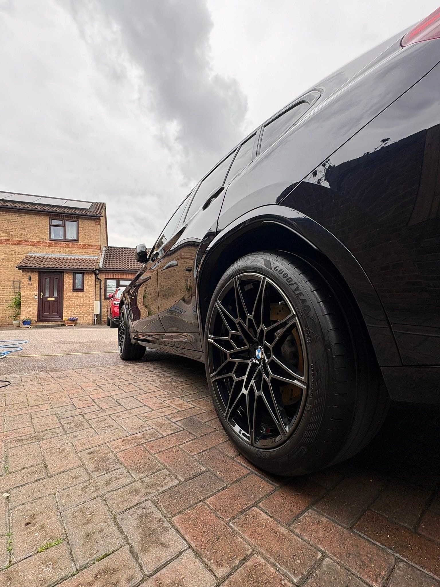 Professional car rim and wheel cleaning